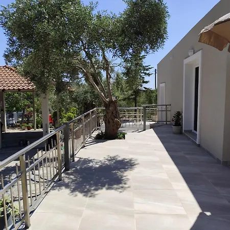 Ariadne's Garden 3* Astris