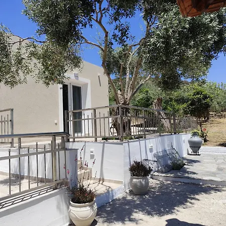 Ariadne's Garden Guest house 3*