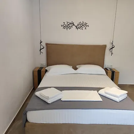 Ariadne's Garden Guest house Astris